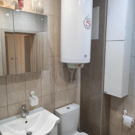 Apartamento асеневци *